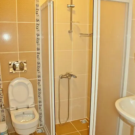 מלון Suzanne היסרונו