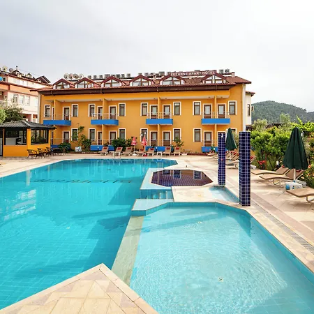 Suzanne Hotel